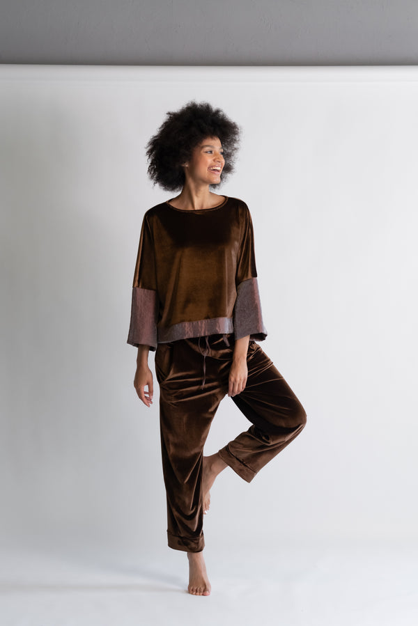 Blusa in velluto.